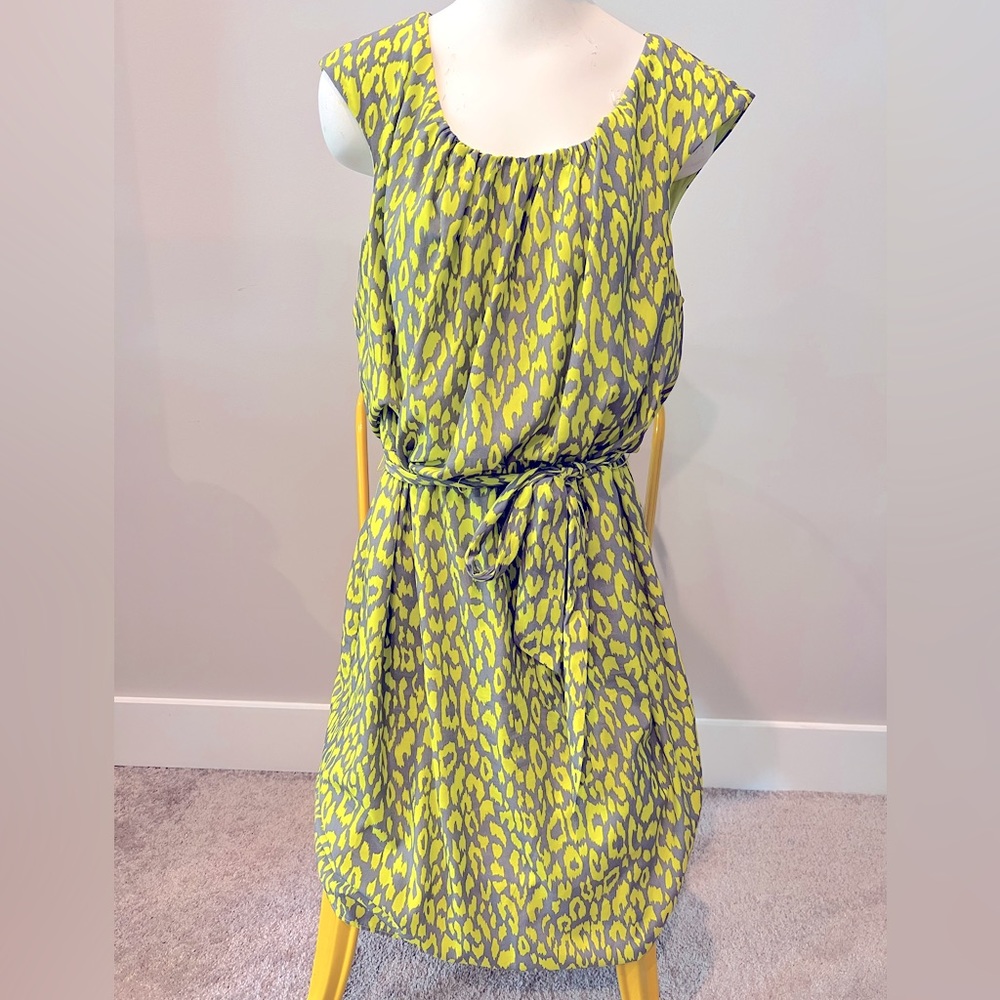 Signature by Robbie Bee Green & Gray Elastic Tie Waist Dress. Size 16W